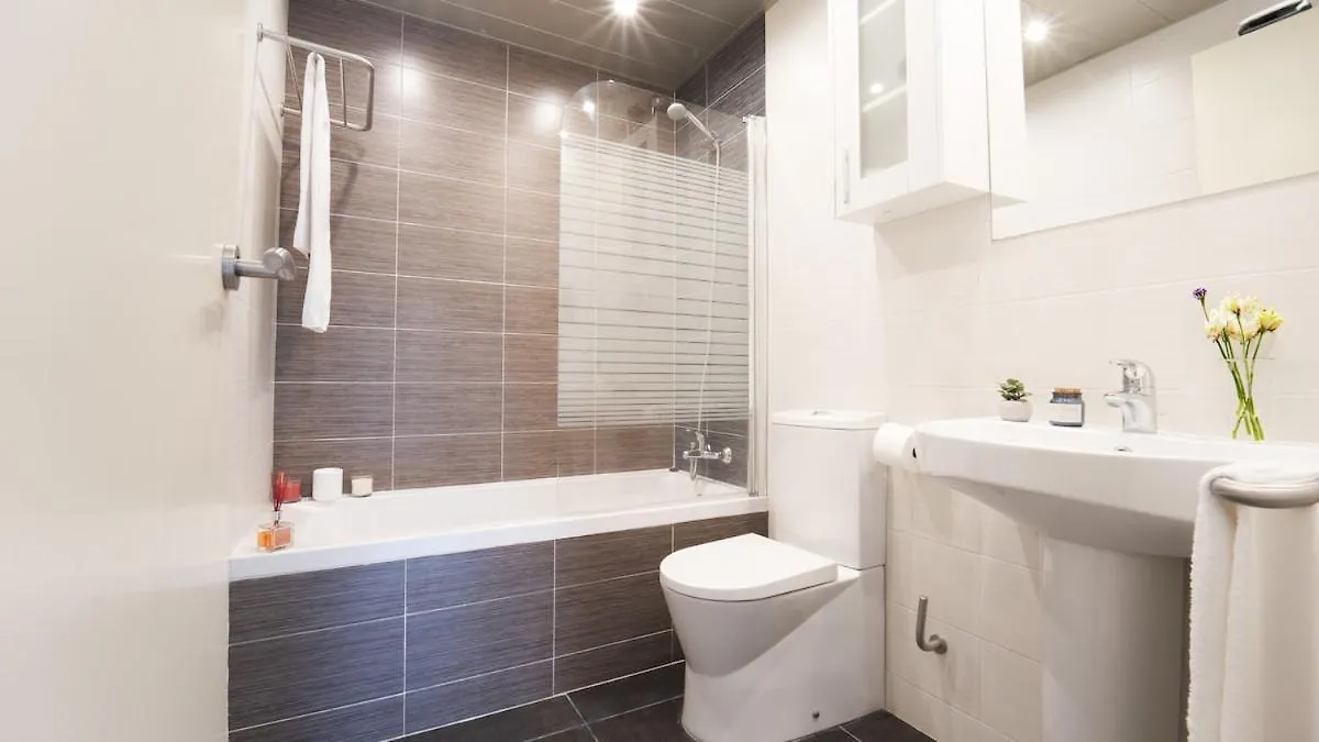 Apartamento Seahomes Vacations - Beachside Apt With Pool Lloret de Mar