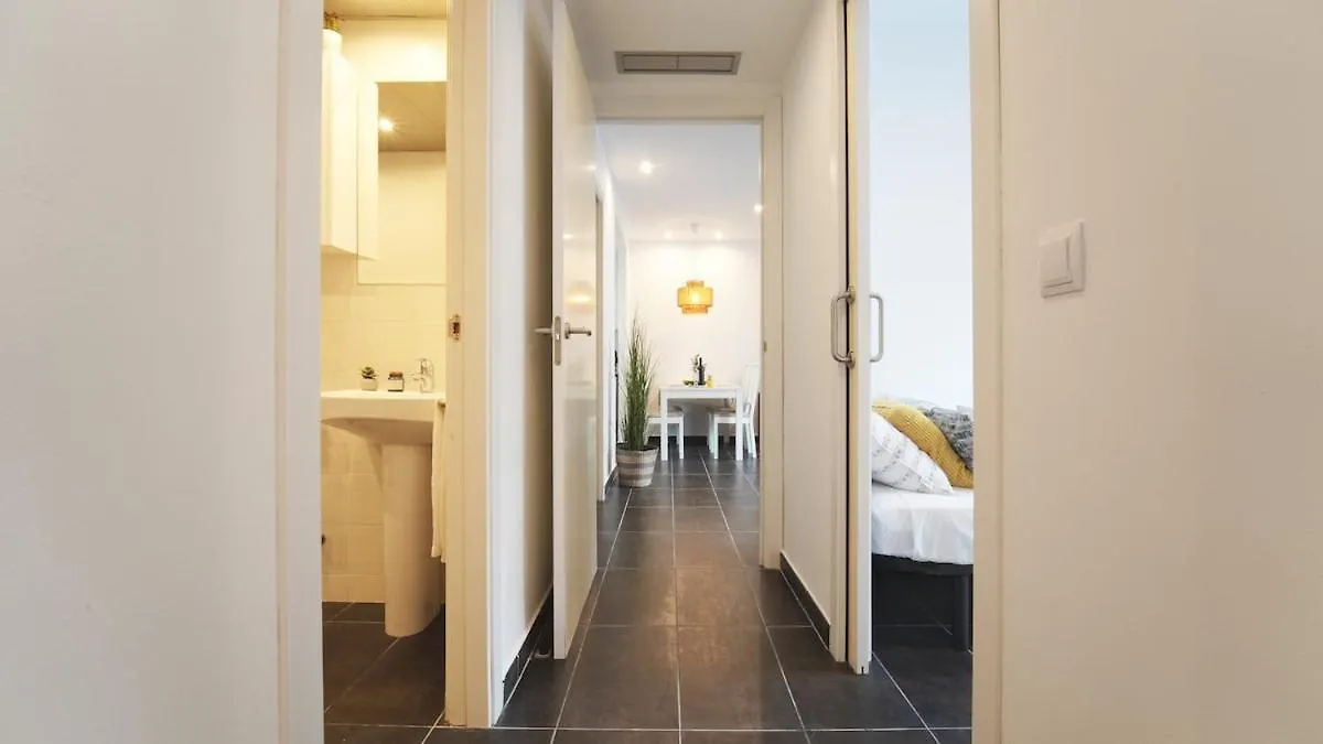 Apartamento Seahomes Vacations - Beachside Apt With Pool Lloret de Mar